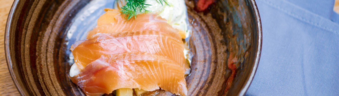 Siven s marinovanou zeleninou a koprovou pěnou